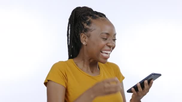 Black Woman Phone Wow Celebration Winning Competition Money Esports Studio — Stock Video