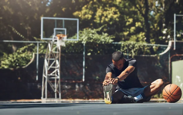 Sport Fitness Basket Eller Man Stretching Innan Matchen Träningstävling Eller — Stockfoto