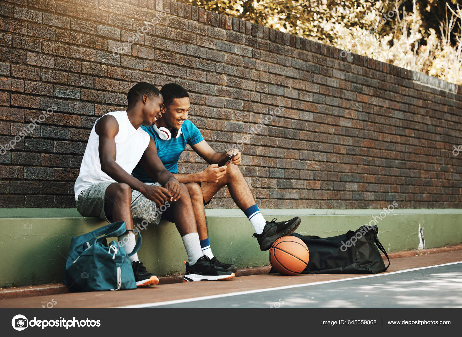 Basket et collant 2025