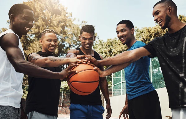Basketball Court Teamwork Support Motivation Healthy Competition Social Game Happy — Stock Photo, Image