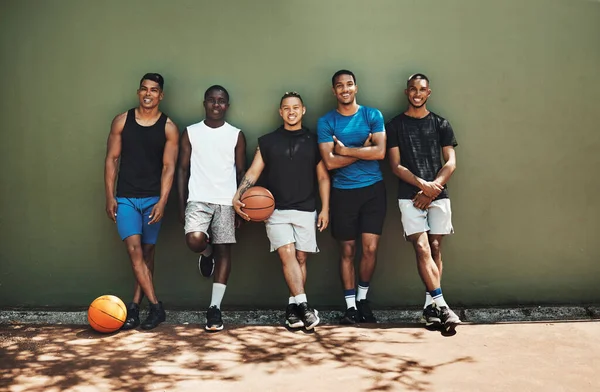 Sports Basketball Team Court Training Game Match Competition Smile Portrait — Stock Photo, Image