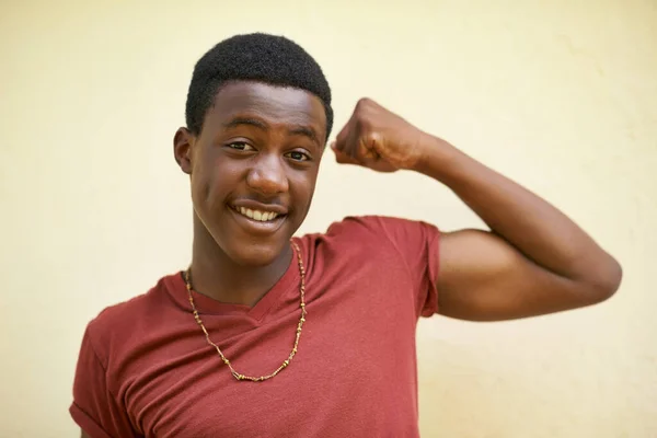 Watcha Think Portrait Teenage Boy Showing His Muscles While Standing — Stock Photo, Image