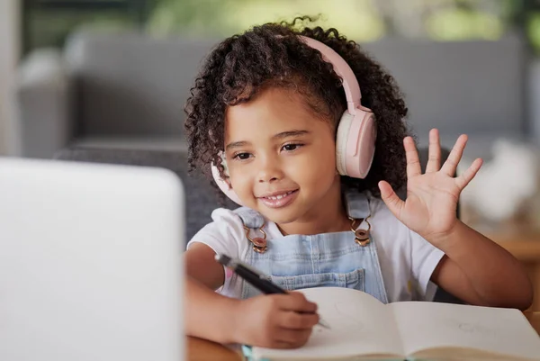 Połączenie Wideo Laptop Edukacja Dziecko Fala Cześć Komunikacji Klasy Online — Zdjęcie stockowe