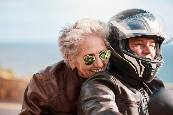 Motorcykel Resor Och Senior Par Väg Resa För Äventyr Frihet — Stockfoto