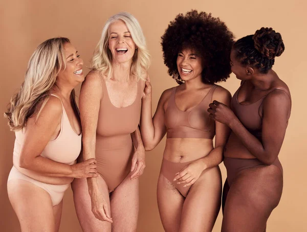 Beleza Grupo Diversidade Corpo Mulheres Positivas Menina Pessoas Felizes Juntos — Fotografia de Stock