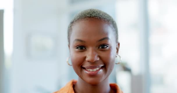 Mulher Negra Retrato Empregado Negócios Rindo Com Felicidade Escritório Agência — Vídeo de Stock