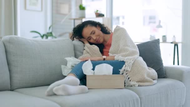 Llanto Depresión Mujer Triste Sofá Sala Estar Con Problema Tejido — Vídeos de Stock