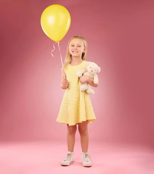Teddy Maci Lány Lufi Portré Egy Puha Játék Boldogság Szeretet — Stock Fotó