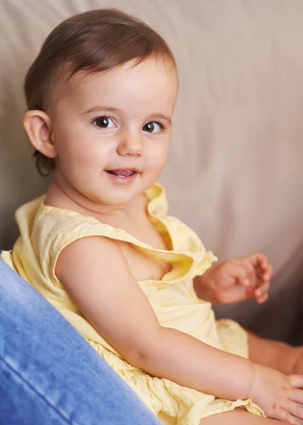 Cute Button Cute Little Baby Girl Sitting Smiling Camera — Stock Photo, Image