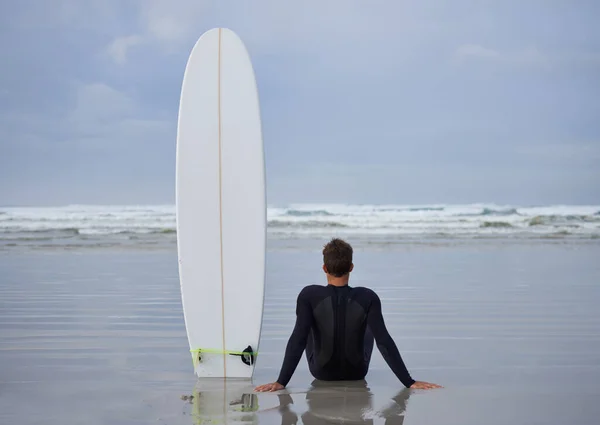Ready Take Waves Young Man Surfing — Fotografia de Stock