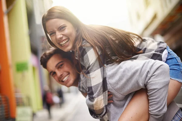 Ive Got Your Back Happy Youjng Man Giving His Girlfriend — Stock Photo, Image