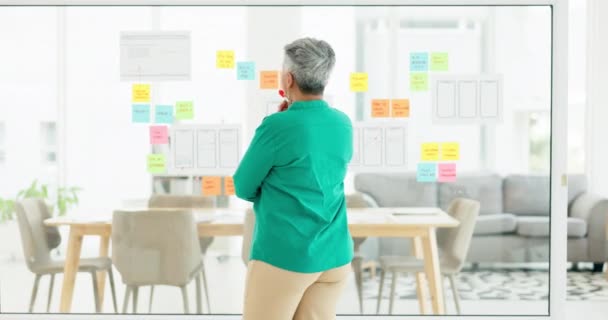 Back Business Woman Brainstorming Sticky Note Thinking Planning Office Leader — Stock Video