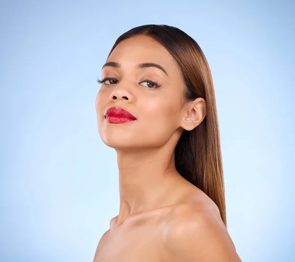 Beleza Mulher Retrato Maquiagem Batom Vermelho Com Cosméticos Rosto Estúdio — Fotografia de Stock