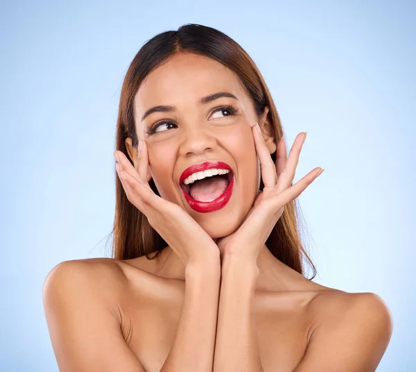 Make Hände Auf Gesicht Und Schönheit Frau Denken Kosmetik Studio — Stockfoto