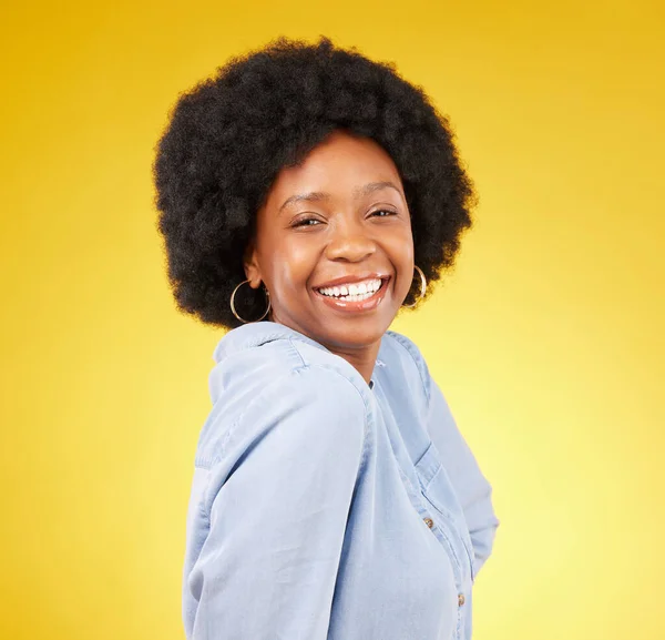 Black Woman Happy Face Smile Portrait Studio While Excited Yellow — Stock Photo, Image