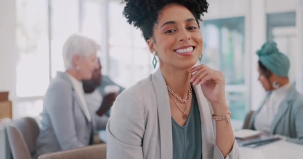 Black Woman Happy Face Business Meeting Team Employees Staff Office — Vídeo de Stock