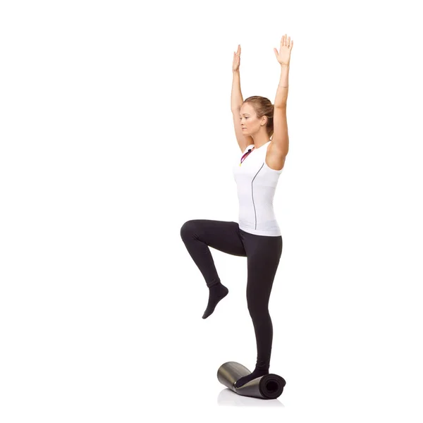 운동이다 여자가 균형을 위에서 균형을 — 스톡 사진