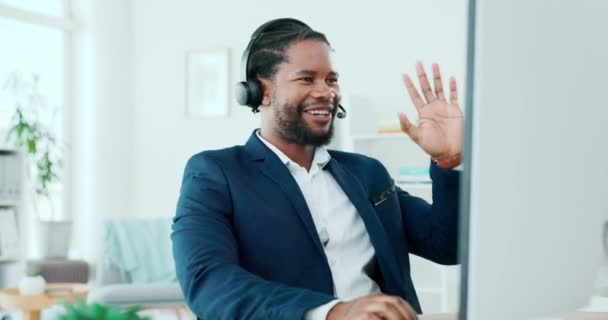 Hombre Negro Computadora Consultoría Videollamadas Para Negocios Conferencias Webinars Trabajo — Vídeo de stock
