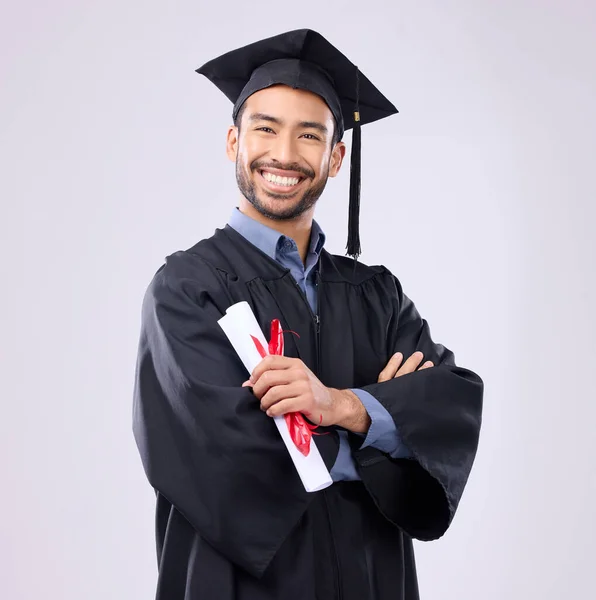 Graduado Diploma Brazos Cruzados Retrato Estudio Con Sonrisa Éxito Orgullo — Foto de Stock