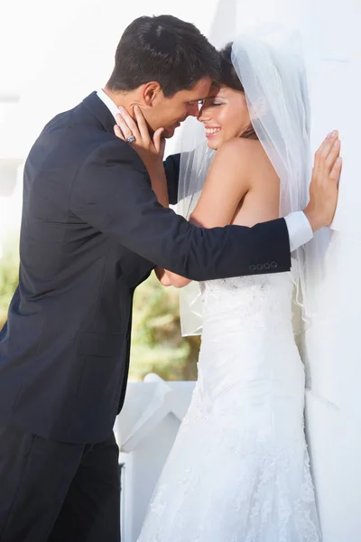 Homem Dos Sonhos Dela Casal Recém Casado Olhando Para Cada — Fotografia de Stock