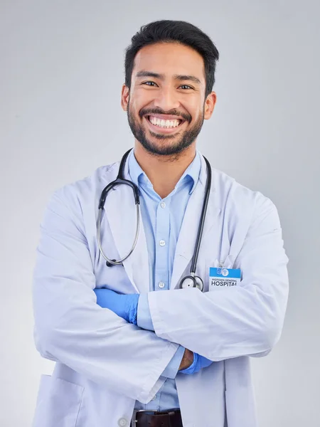 Γιατρός Άνθρωπος Και Πορτραίτο Στούντιο Χαμόγελο Από Επιτυχία Κίνητρο Και — Φωτογραφία Αρχείου