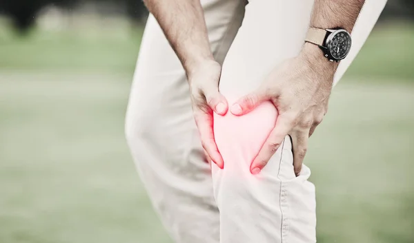 Sports Injury Golf Course Man Knee Pain Game Massage Relief — Stock Photo, Image