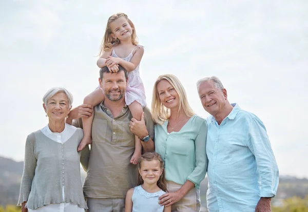 Familie Niet Belangrijk Het Alles Een Multi Generationele Familie Die — Stockfoto