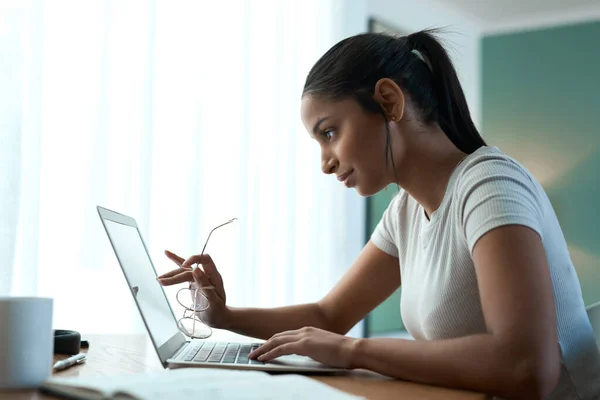Let Have Closer Look Young Woman Doing Paperwork While Using — Stock Photo, Image