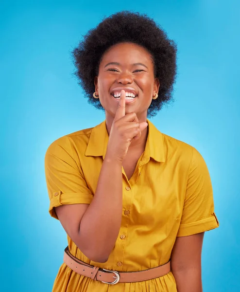 Portrait Smile Secret Black Woman Studio Blue Background Standing Finger — Stock Photo, Image