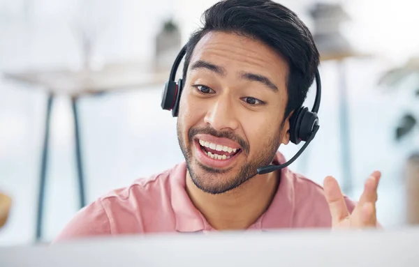 Homem Asiático Call Center Consultoria Com Fone Ouvido Computador Para — Fotografia de Stock