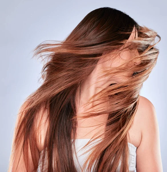 Hair Flip Model Happiness Woman Natural Beauty Wellness Soft Hairstyle — Stock Photo, Image