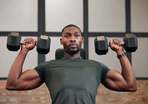 Homme Noir Musculation Focus Fitness Athlète Faisant Power Lifting Pour — Photo