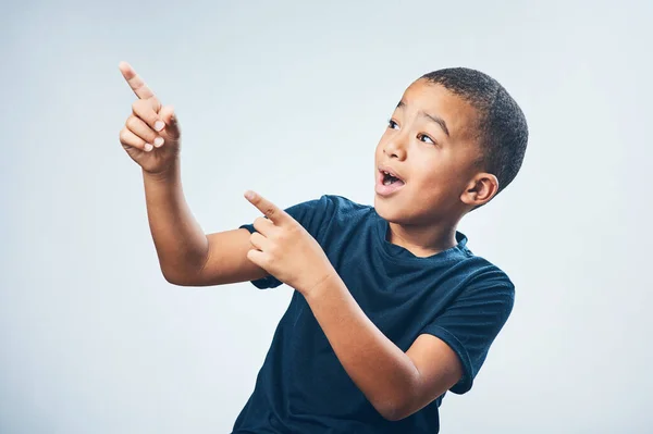 Eyes Child Studio Shot Cute Little Boy Pointing Looking Amazed — Stock Photo, Image