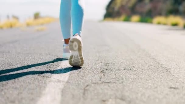 Corrida Esportes Pés Mulher Estrada Ação Para Exercício Treinamento Maratona — Vídeo de Stock