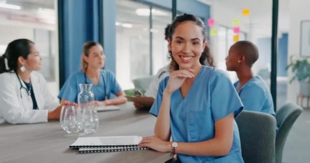 Atención Médica Cara Mujer Reunión Del Hospital Estudiante Medicina Discusión — Vídeo de stock