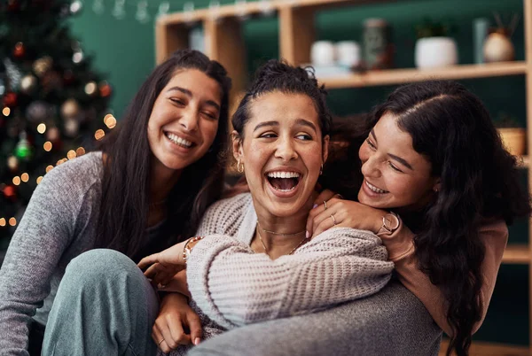 Kız Kardeşlerinle Vakit Geçirme Zamanı Genç Kız Kardeşler Noel Evde — Stok fotoğraf