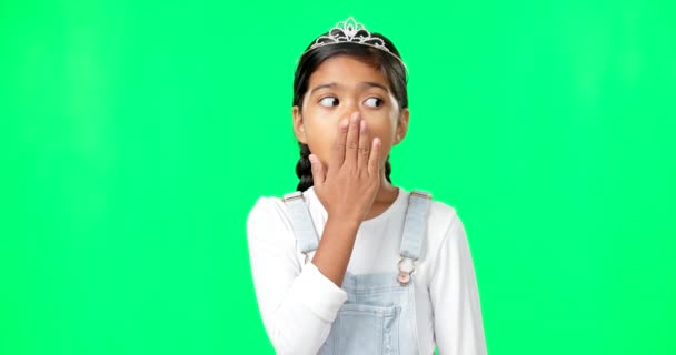 Κορίτσι Πριγκίπισσα Και Πρόσωπο Σοκ Από Πράσινο Στούντιο Οθόνη Wow — Αρχείο Βίντεο