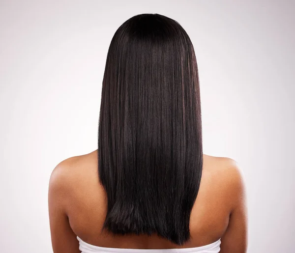 Vlasy Záda Krása Ženy Izolovaném Bílém Pozadí Ateliéru Procedurou Salonu — Stock fotografie