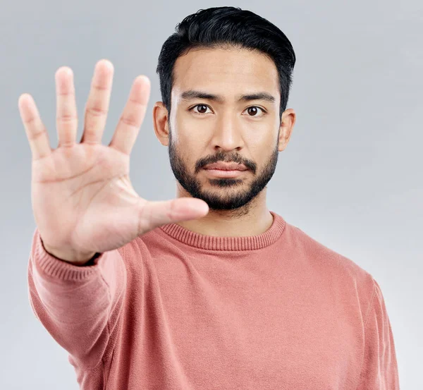 Retrato Cinco Mano Para Detener Hombre Asiático Advertencia Con Expresión — Foto de Stock