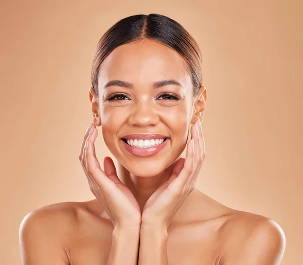 Lächeln Hautpflegeporträt Oder Glückliche Frau Mit Natürlicher Schönheit Oder Jungem — Stockfoto