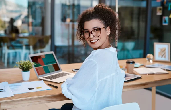 Work Hard Cropped Portrait Attractive Young Businesswoman Wearing Spectacles Sitting — Stock Photo, Image