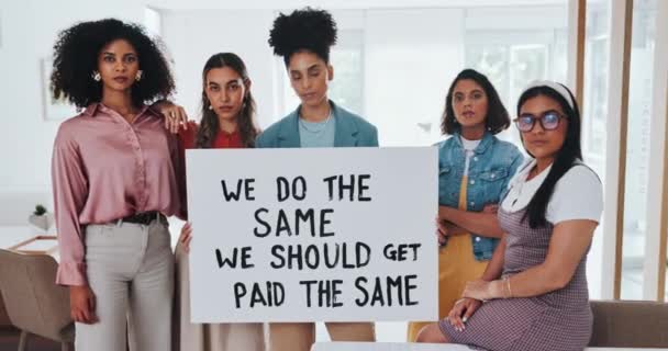 Grupo Mulheres Cartaz Protesto Para Empoderamento Justiça Apoio Diversidade Direitos — Vídeo de Stock