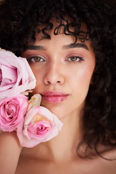 Belleza Flores Retrato Mujer Con Maquillaje Cosméticos Cuidado Del Cabello — Foto de Stock