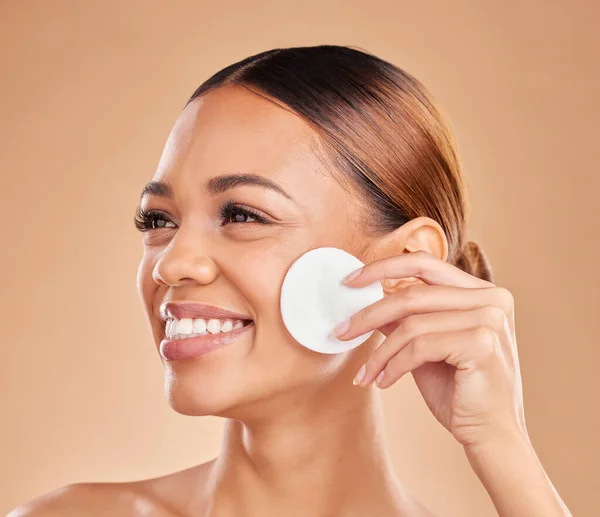 Katoen Schoonheid Reiniging Huid Van Vrouw Studio Voor Dermatologie Cosmetische — Stockfoto