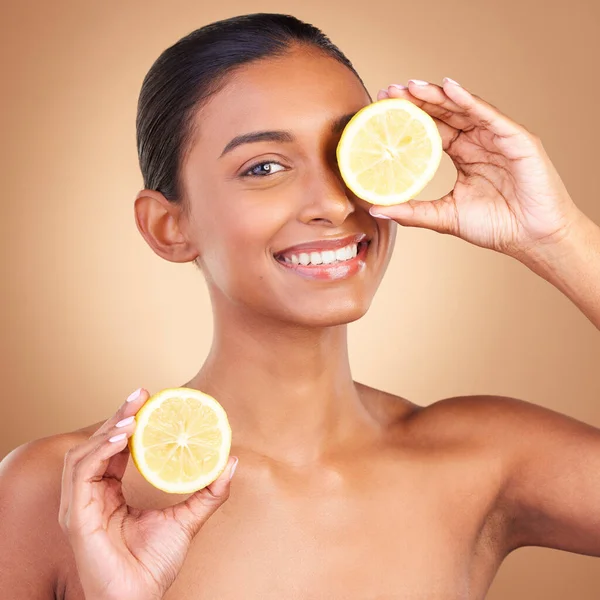 Cilt Bakımı Gülüşü Kadın Portresi Limon Sağlık Sağlık Mutluluk Dolu — Stok fotoğraf