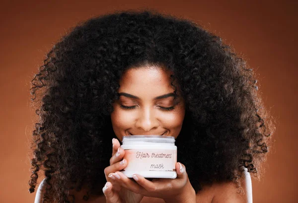Краса Догляд Волоссям Чорна Жінка Маскою Волосся Органічний Розкішний Зволожувач — стокове фото