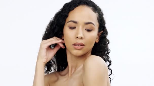 Mujer Negra Belleza Rostro Con Cuidado Piel Retrato Facial Cosmético — Vídeo de stock