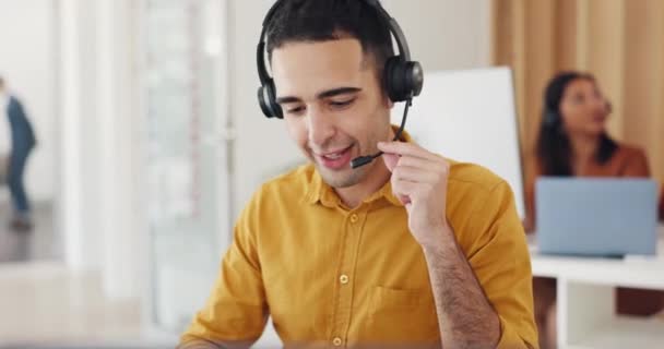 Üzletember Dokumentumok Vagy Call Center Számítógép Ügyfélszolgálati Irodában B2B Értékesítési — Stock videók