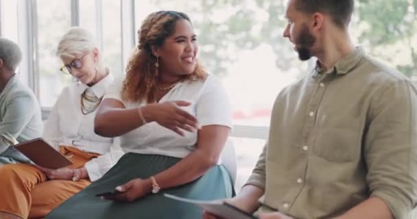 Reklam Ajansındaki Bir Görüşmesinden Önce Bekleme Odasında Sıkışmak Işe Almak — Stok video