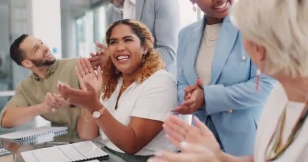 Podnikatelé Tleskání Nebo Úspěch Rozmanitosti Setkání Pro Marketingovou Týmovou Práci — Stock video